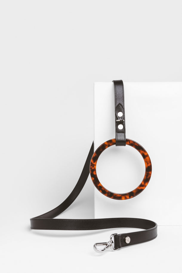 Susan Leash in black